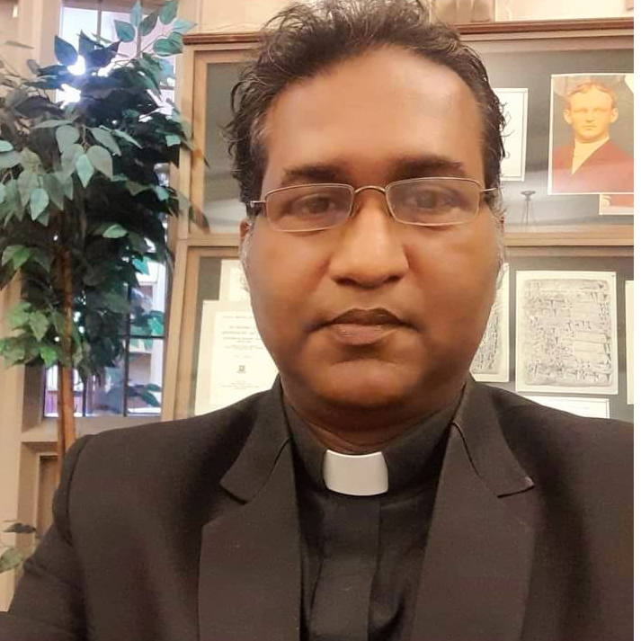 Rev. Santhosh Mathew